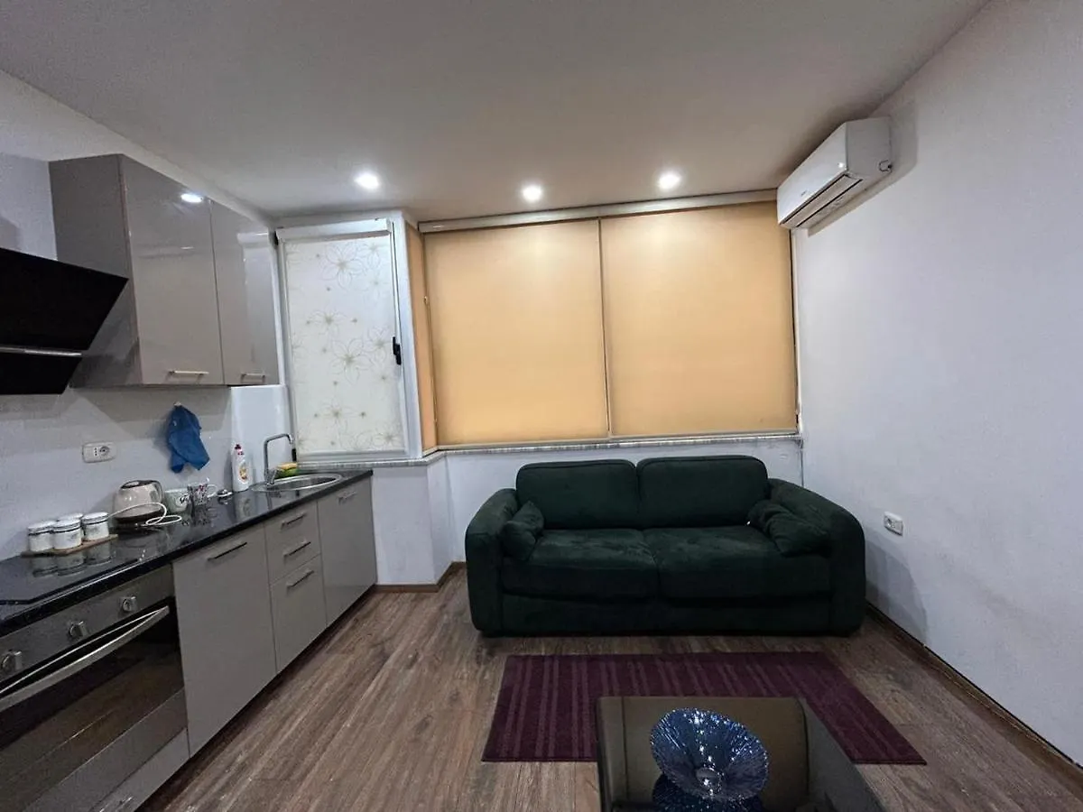 Marias Home In Blloku, Tirana 0*,